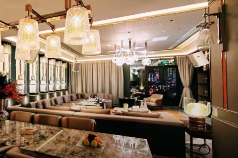 古城夜色新舞台 梦想绽放正当时